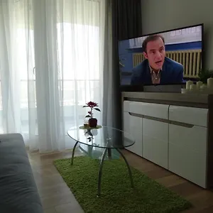 Mogilska Tower + Garaz Апартаменты Краков